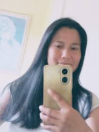 Pag andito ka sa abroad lahat na yata ng klaseng pagtitipid ay gagawin mo  dahil s sobrang mahal ng mga bilihin kaya pati gupit sariling sikap din  para lang makatipid 😂. Short