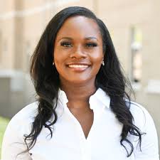 🎓 🗞️ With a talent for numbers, Andrea Danielle Brown initially planned a  career in mathematics while earning her bachelor's degree at Spelman  College. A mentor helped change that path to public