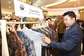 By tiffany hill honolulu local expert. Lot 10 Is Now More Than A Shopping Mall