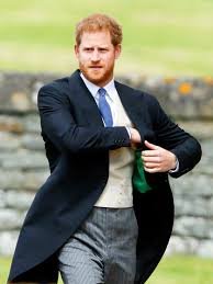 In the uk it used to be the form that men didn't wear jewellery as it was too effeminate, but times have changed, hanson sent in an email after our conversation. Everything You Need To Know About Prince Harry S Royal Wedding Outfit Gq