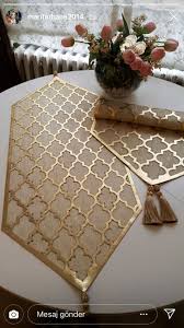 Pin By Samihah Kader On Solan Ve Masa Ortusu Takimlari Fabric Decor Arabic Decor Table Runner Diy