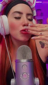 Andrea Faller's Instagram, Twitter & Facebook