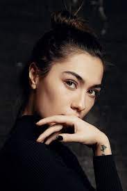 With Beautiful Dorsa Mua By Shiva Rahmani Please Join Me On A Href Https Instagram Com Fatholahi Headshot Poses Headshot Photoshoot Model Headshots