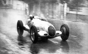 Mercedes Benz W125 Recordista De Velocidade A 432 7 Km H Desde 1938 Carro Mercedes Mercedes Carros