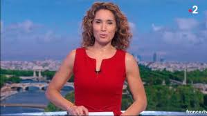Voir plus d'idées sur le thème marie, daphné bürki, marianne james. The Red Dress Of Marie Sophie Lacarrau In The Journal De 13h De France 2 25 05 2018 Spotern