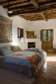 Una Camera Stile Arte Povera Arredamento Camere Da Letto Rustiche Arredamento Mediterraneo