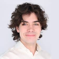 I'm proud to say I successfully completed my summer as a promotional media  intern for Sara's Artisan Gelato at the seasonal location in Fish Creek,  Wisconsin.