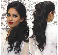 Try this style if you want something exotic, trendy and stylish. Frisur Ideen Fur Nacht Party Haar Modell 2018 Indian Party Hairstyles Medium Curly Hair Styles Hairstyles For Medium Length Hair Tutorial