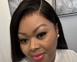 Tabitha Hyatt's Instagram, Twitter & Facebook