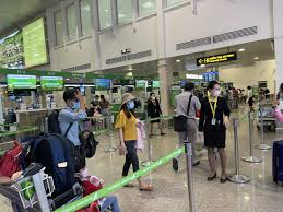 Dịp tết canh tý, sân bay tân sơn nhất sẽ tăng cường lực lượng điều tiết giao thông tại những vị trí trọng yếu như ga đi, ga đến, bãi đỗ xe. Dkhklyz9d0a4um