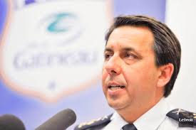 De policier à entraîneur dans la LNH