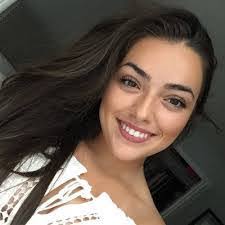 Briana Tavares's Instagram, Twitter & Facebook