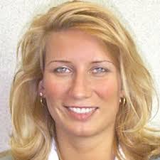 Kimberly Clough's Instagram, Twitter & Facebook