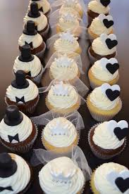 40 Trendy Cupcakes Decoration Wedding Gold In 2020 Hochzeit Cupcakes Hochzeitskekse Hochzeitstorte Cupcakes