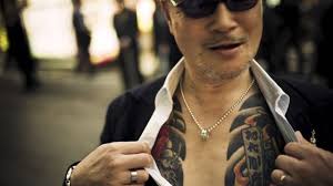 The koi fish is a usual yakuza tattoo that ordinarily is associated with good fate and prosperity. Tato Di Jepang Mengapa Lukisan Pada Tubuh Dikaitkan Dengan Yakuza Bbc News Indonesia