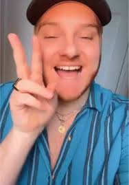 Kelsea Ballerini (@kelseaballerini)