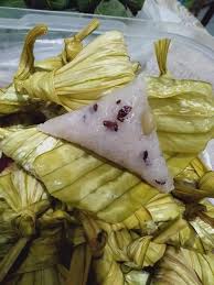 Boleh juga dibuka banyak banyak dan simpulkan sekaligus. Cara Membuat Ketupat Pulut Pulut Viral Permata Johor Facebook