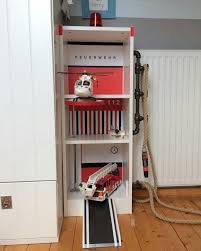 Feuerwehr Geschenke Alles Fur Kleine Feuerwehrfans Feuerwehr Geschenke Regal Kinder Kinderzimmer Aufkleber