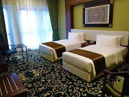 What are some restaurants close to mudzaffar hotel melaka? Mudzaffar Hotel Melaka Malacca Malaysia Compare Deals