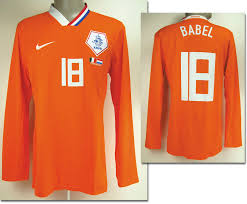 Machen sie personalisierte niederlande trikot. Ryan Babel 14 11 2009 Gegen Italien Agon Sportsworld