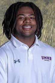 Cameron Hardin's Instagram, Twitter & Facebook