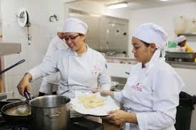 Técnico en cocina y gastronomía en las palmas el ciclo formativo de grado medio de cocina y gastronomía pertenece a la familia profesional de hostelería y turismo, tiene una duración de 2.000 horas repartidas en 2 años académicos más las practicas en empresa. Tecnico General En Cocina Y Gastronomia Tecnologico Nacional