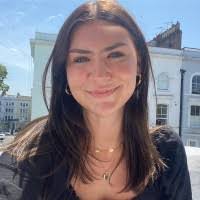 Isabel Walker's Instagram, Twitter & Facebook