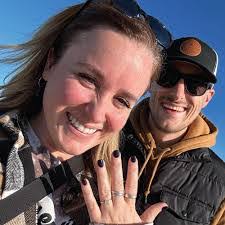 Alyssa Eccles's Instagram, Twitter & Facebook