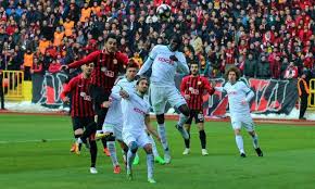 Hafta maçında eskişehirspor, kendi evinde giresunspor ile karşılaşacak. Eskisehirspor 0 0 Giresunspor