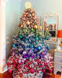 Rainbow Gradient Christmas Tree Colorful Christmas Christmas Tree Decorating Themes Christmas Tree Decorations Cool Christmas Trees