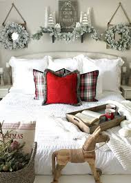 Your bedroom was probably the first room you ever helped to decorate. 25 Christmas Bedroom Decor Ideas For A Cozy Holiday Bedroom