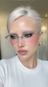 Bella Dean (isabelladean1k99)