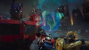 On the run in the year 1987, bumblebee finds refuge in a junkyard in a small californian beach town. Bumblebee Blu Ray Review High Def Digest