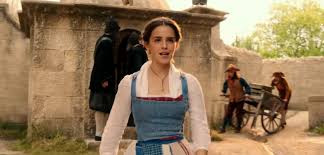 Emma watson interpretando bonjour en la bella y la bestia. Cancion De Bonjour De La Bella Y La Bestia 2017 En Espanol
