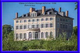 Sarthe Chateau De La Barbee A Bazouges Sur Le Loir Chateau France Chateau Loire