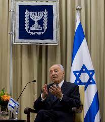 נשיא המדינה נדרש לבדיקות בבית החולים. File Israeli President Shimon Peres In Jerusalem April 22 2013b Jpg Wikimedia Commons