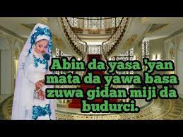 Bidiyon wata karamar yarinya ya bar jama'a da dama baki bude sakamakon hazaka da kaifin basirarta wurin nuna kaunar iyayenta. Irin Abin Da Yake Kasan Cewa Amare Yan Mata Da Yawa Suke Rasa Budurci Kafin Aure Youtube