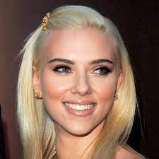 Scarlett Johansson With Dark Brows Blonde Hair Black Eyebrows Black Eyebrows Light Eyebrows