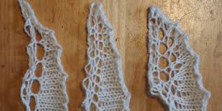 This thin and airy shawl moves softly like gently falling leaves in autumn breeze. Crescent Shawl Selvedges String Geekery