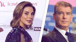 Junge Promi-Großeltern: 12 Stars, die früh Oma & Opa wurden