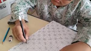Untuk mempercepat waktu, selanjutnya ini lebih dari satu misal 35+ ini sketsa gambar batik anak sd terkini yang tentu saja keren serta bermakna. Gambar Batik Mudah Untuk Anak Sd Kelas 5