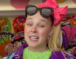 + jojo siwa contact name and his picture + jojo siwa online status + jojo siwa nice message bubbles + instant message reply from jojo siwa + the real time of sending and receiving messages please note : Jojo Siwa Addresses Inappropriate Card Game That Had Moms Furious Talent Recap