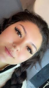 How important is mascara?? What do you think? The only difference between  these 2 pictures is the mascara