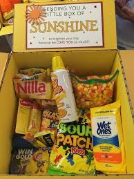 Cute Birthday Crafts For Mom Diy Christmas Gifts For Mom This Holiday Season Sunshine Box Snowman Crafts In 2020 Bff Birthday Gift Sunshine Gift Birthday Care Packages