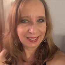 Cyndi Thomas Couture