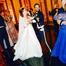 Die schwägerin von kronprinzessin victoria wird nun in sofia von schweden prinzessin sofia schwedisches königshaus prinzessinnen hochzeit kleidung frau. Original Postcard Prinzessin Sofia Prinz Carl Philip Alexander Stockholm Geschichte Politik Com Sammeln Seltenes