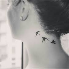 Swallows Tattoo Tatowierungen Hals Tattoos Tattoo Ohr