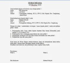 Surat kuasa adalah surat yang isinya mengenai pemberian wewenang atau kuasa dari seseorang atau satu pihak kepada orang lain atau pihak lain untuk melakukan suatu hal seperti yang tertera dalam isi surat. 20 Contoh Surat Kuasa Yang Baik Dan Benar 2021