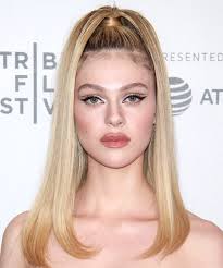 Looking for more nicola anne peltz before after clipart, like adobe after effects icon png,after effect png,life is strange before the storm logo png. Nicola Peltz Hairstyles Hair Cuts And Colors