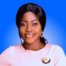 How I helped my client revive their dead email list. (and start getting  leads after sending just 1 email). My client is a career advisor, they help  high-level executives find their next… |